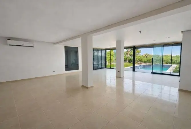 121142564 - Property Image 3