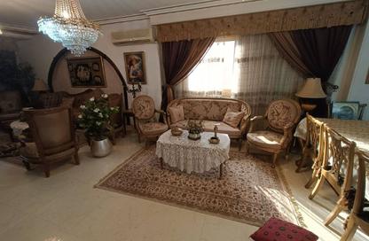 Apartment - 4 Bedrooms - 2 Bathrooms for sale in Mostafa Al Nahas St. - 6th Zone - Nasr City - Cairo