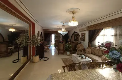 Apartment - 4 Bedrooms - 3 Bathrooms for sale in Mostafa Al Nahas St. - 6th Zone - Nasr City - Cairo
