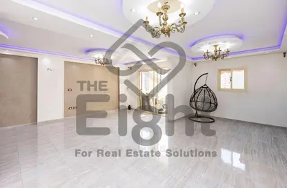 Apartment - 3 Bedrooms - 1 Bathroom for sale in Al Doctor Helmy Bahgat Badawy St. - Ibrahimia - Hay Wasat - Alexandria