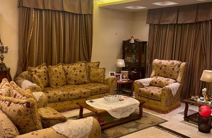Villa - 4 Bedrooms - 2 Bathrooms for sale in Royal City - Sheikh Zayed Compounds - Sheikh Zayed City - Giza Villa - 4 Bedrooms - 2 Bathrooms for sale in Royal City - Sheikh Zayed Compounds - Sheikh Zayed City - Giza