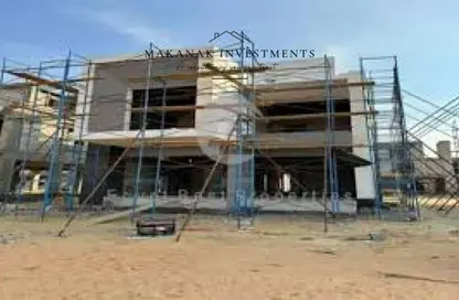 Villa - 5 Bedrooms - 5 Bathrooms for sale in Stei8ht - The 1st Settlement - New Cairo City - Cairo