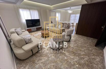 شقة - 3 غرف نوم - 3 حمامات للايجار في 6 ويست - بيفرلي هيلز - كمبوندات الشيخ زايد - الشيخ زايد - الجيزة