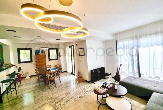 8567690 - Property Image 2