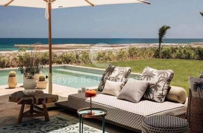 Chalet - 2 Bedrooms - 2 Bathrooms for sale in Ramla - Ras Al Hekma - North Coast