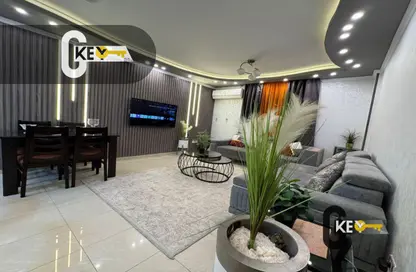 Apartment - 2 Bedrooms - 1 Bathroom for rent in Ahmed Bin Hanbal St. - Rehab City First Phase - Al Rehab - New Cairo City - Cairo