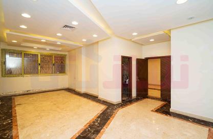 مساحات مكتبية - استوديو - 2 حمامات للبيع في سموحة الجديدة - سموحة - حي شرق - الاسكندرية