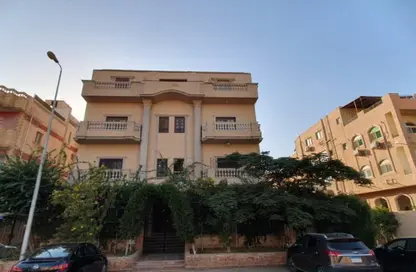 Apartment - 3 Bedrooms - 2 Bathrooms for rent in Omar Makram St. - Al Narges 6 - Al Narges - New Cairo City - Cairo