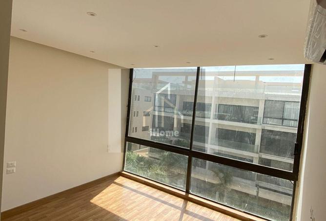 102068010 - Property Image 3