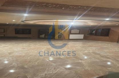 طابق كامل - 5 غرف نوم - 4 حمامات للبيع في شارع دكتور علي مشرفة - النرجس 6 - النرجس - مدينة القاهرة الجديدة - القاهرة