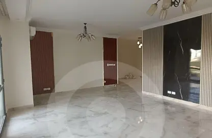 شقة - 3 غرف نوم - 3 حمامات للايجار في ذا كورت ياردز - كمبوندات الشيخ زايد - الشيخ زايد - الجيزة