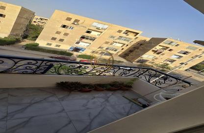 Apartment - 5 Bedrooms - 2 Bathrooms for sale in Mostafa Kamel Axis - The 1st Settlement - New Cairo City - Cairo