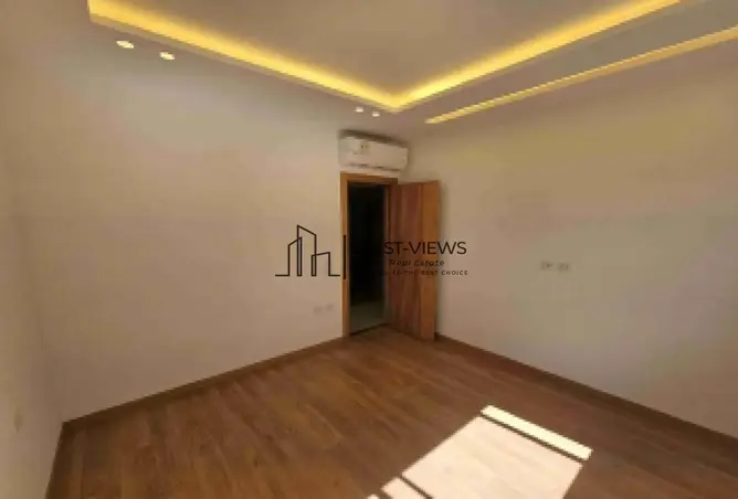 120887984 - Property Image 3