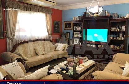 Apartment - 3 - 2 for sale in Al Kanesa Al Angelaya St. - Stanley - Hay Sharq - Alexandria