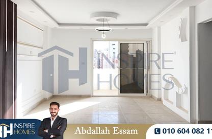 Apartment - 3 Bedrooms - 1 Bathroom for sale in Sidi Beshr - Hay Awal El Montazah - Alexandria