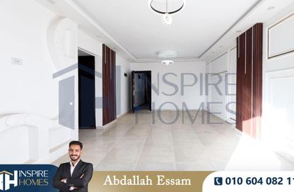 Apartment - 3 Bedrooms - 1 Bathroom for sale in Sidi Beshr - Hay Awal El Montazah - Alexandria