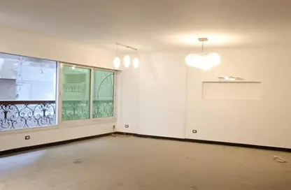 شقة - 3 غرف نوم - 2 حمامات للايجار في شارع النزهه - ارض الجولف - مصر الجديدة - القاهرة