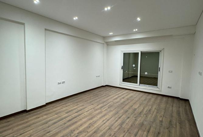 99812351 - Property Image 2