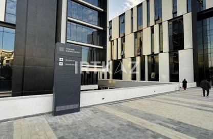 Office Space - Studio - 1 Bathroom for rent in Hyde Park Business District Mall - South Teseen St. - The 5th Settlement - New Cairo City - Cairo