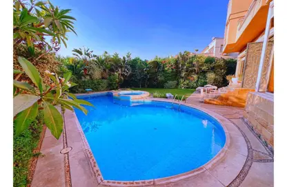 فيلا - 8 غرف نوم - 8 حمامات للبيع في جراند ريزيدنس - المستثمرين الجنوبية - مدينة القاهرة الجديدة - القاهرة