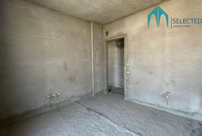 8512400 - Property Image 3