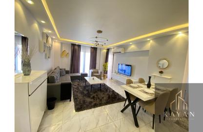 Apartment - 2 Bedrooms - 1 Bathroom for rent in El Rehab Extension - Al Rehab - New Cairo City - Cairo
