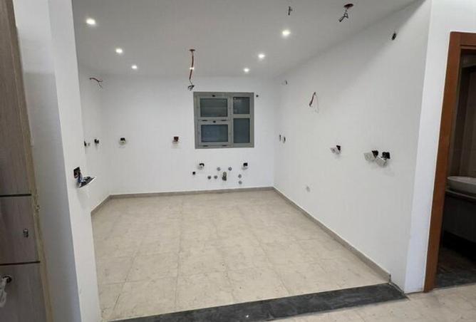 2OaA0jK6YbI - صورة العقار 2