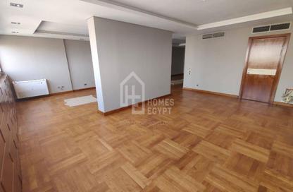 Apartment - 4 Bedrooms - 3 Bathrooms for sale in Al Mansour Mohamed St. - Zamalek - Cairo